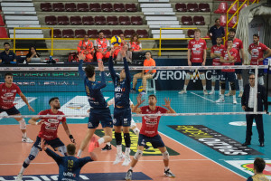 Raphael e Mosca in azione