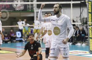 Nemanja Petric e Federico Bonami (Siena)