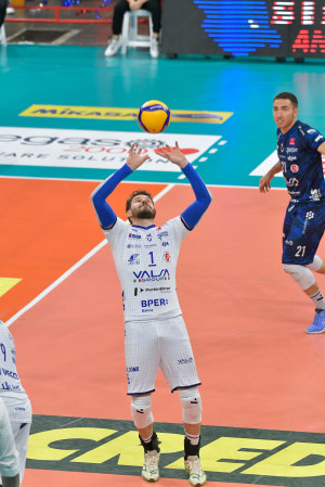 Bruno MOSSA DE REZENDE 