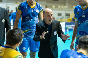 Coach Radici durante il time out