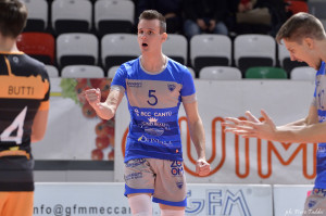 Pool Libertas: Gamba esulta
