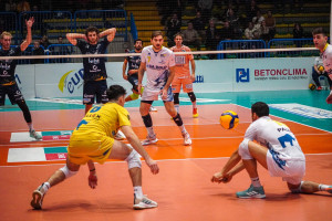 Graziani sollecitato in ricezione