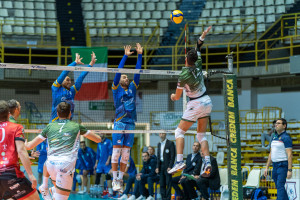 Albergati in attacco