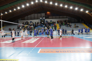 Il minuto di raccoglimento per Massimo