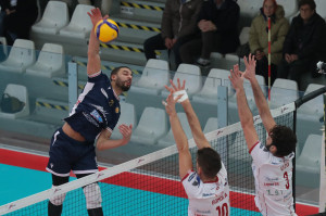 Swan Ngapeth