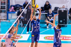 Palleggiatore Napoli: Leone