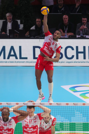 Lucarelli in battuta per Piacenza