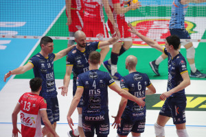 Trento festeggia dopo un punto