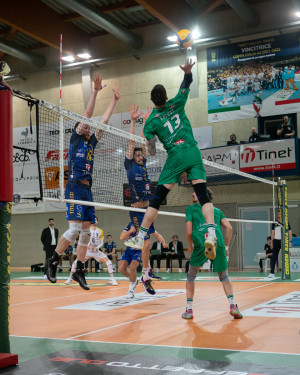 Valentin Kordas in fase di attacco