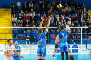 Mazzone contro Gitto e Marsili