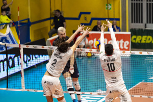 Roberti e Ferraro a muro