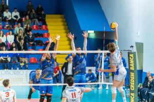 Cianciotta attacca da posto due