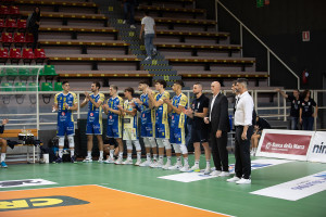 Starting six Tinet