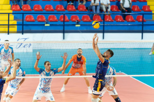 Cottarelli in palleggio