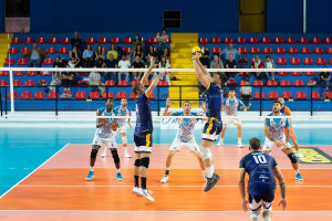 Cottarelli in palleggio