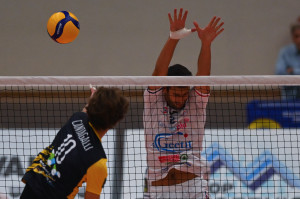 Alessio Sitti a muro per Bologna