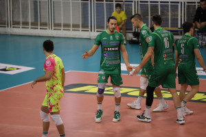 la squadra avversaria