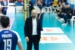 Coach Falabella