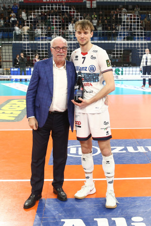REGGERS MVP