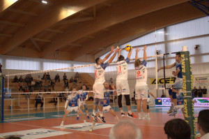muro a tre di Yordanov, Miselli e Martinelli