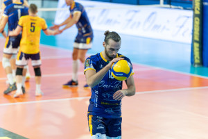 Carbone va al servizio