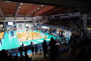 Il parquet visto dalla curva