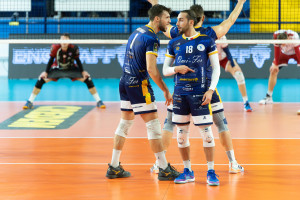 Carbone chiede indicazioni