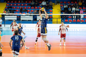 Cottarelli in palleggio
