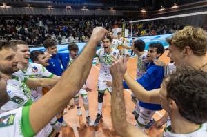 I giocatori di Cuneo esultano a fine partita