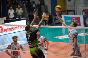 Il morbido pallonetto di Schiro