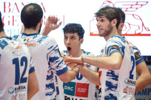 Esulta uno dei tre Martinez in campo: Gonzalo