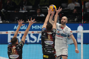 Kaziyski vs Giannelli
