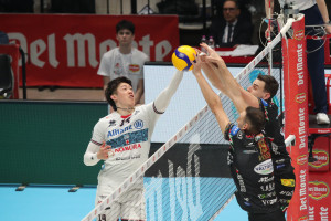 Ishikawa contro il muro di Perugia