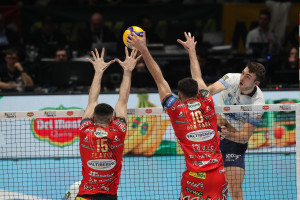 Loeppky contro il muro di Perugia