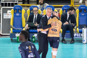 Stoytchev e D'Amico