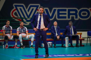 Coach Bua