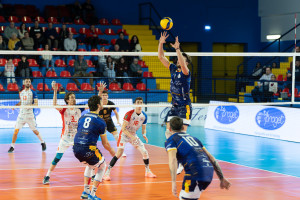 Cottarelli in palleggio