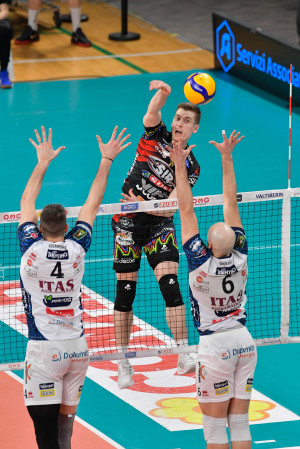Kamil SEMENIUK