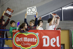 I tifosi al Palasport Allende di Fano
