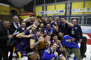 La gioia di OmiFer Palmi dopo la conquista della Del Monte® Coppa Italia Serie A3 al Palasport Allende di Fano