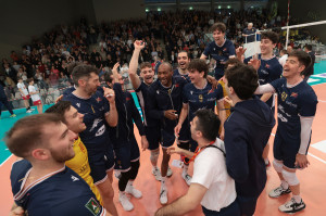 I giocatori della Consar esultano a fine partita