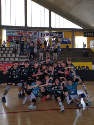 L'esultanza di Kioene Padova dopo la vittoria per 3-0 contro Emmeti Clima Modena