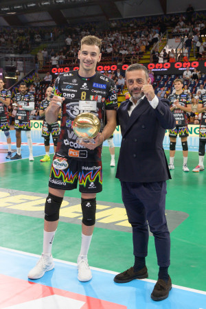 Agustin LOSER, premio LEGA maggior numero di muri vincenti 2023-24