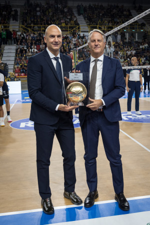 Fabio Soli premiato come miglior tecnico della stagione 2024/25 di SuperLega