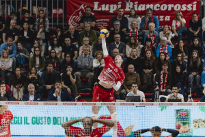 Battuta Lukas Bergmann