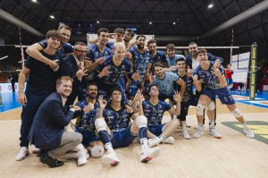 Foto vittoria di squadra Modena