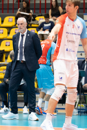 Coach Montagnani