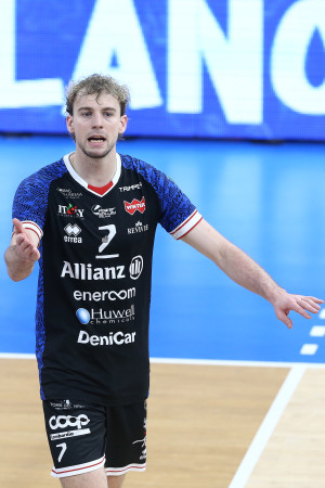 ESULKTANZA REGGERS