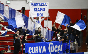 CURVA TUCANI TIFO