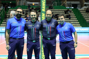 Gli arbitri dell'incontro